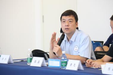 張磊